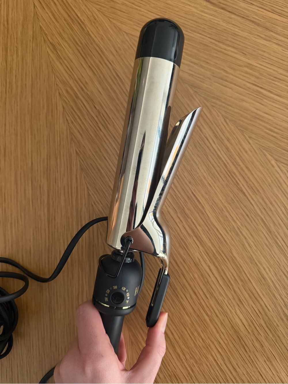 Hot Tools 1.5" Extended Barrel Curling Iron